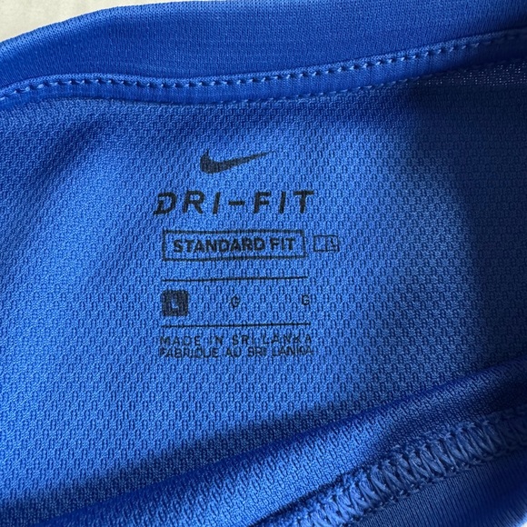 Nike Blue Short Sleeve Tee with White Logo Boys Size Large - Picture 4 of 5